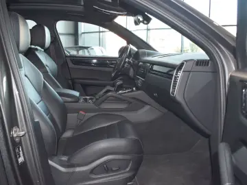 PORSCHE Cayenne *Panorama* LEASING