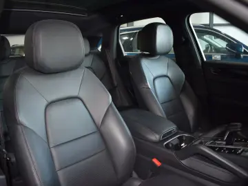 PORSCHE Cayenne *Panorama* LEASING