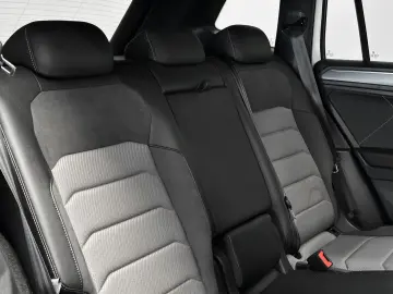 VOLKSWAGEN Tiguan Allspace 4M 3x R-Line*Pano*Virtual*360°