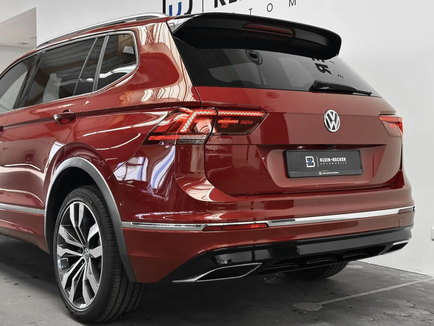 VOLKSWAGEN Tiguan Allspace 4M 3x R-Line *Pano*Virtual*Leder