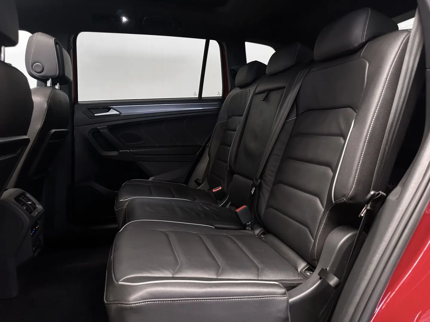 VOLKSWAGEN Tiguan Allspace 4M 3x R-Line *Pano*Virtual*Leder