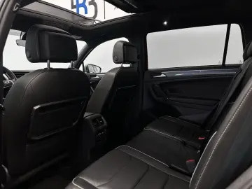VOLKSWAGEN Tiguan Allspace 4M 3x R-Line *Pano*Virtual*Leder