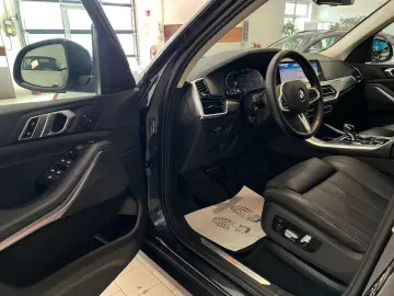 BMW X5 xD40d/Panor/LEDer/KomfortStz/Park+DrivProf