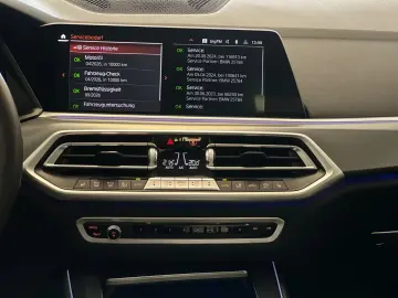 BMW X5 xD40d/Panor/LEDer/KomfortStz/Park+DrivProf