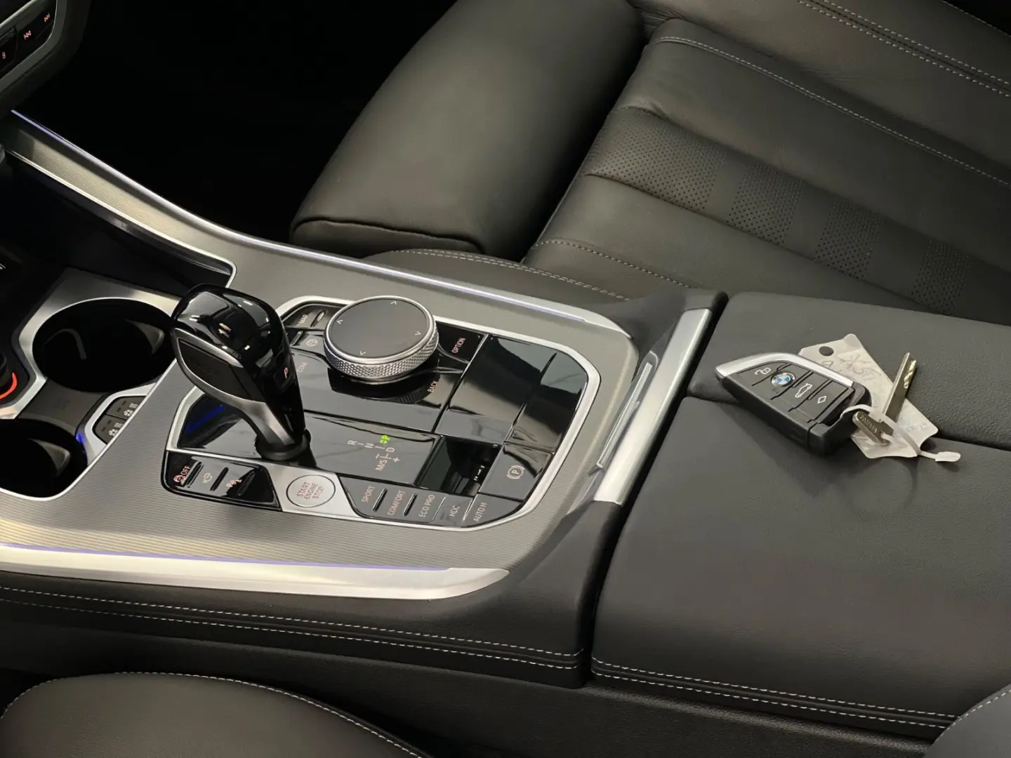 BMW X5 xD40d/Panor/LEDer/KomfortStz/Park+DrivProf
