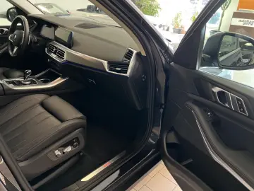 BMW X5 xD40d/Panor/LEDer/KomfortStz/Park+DrivProf