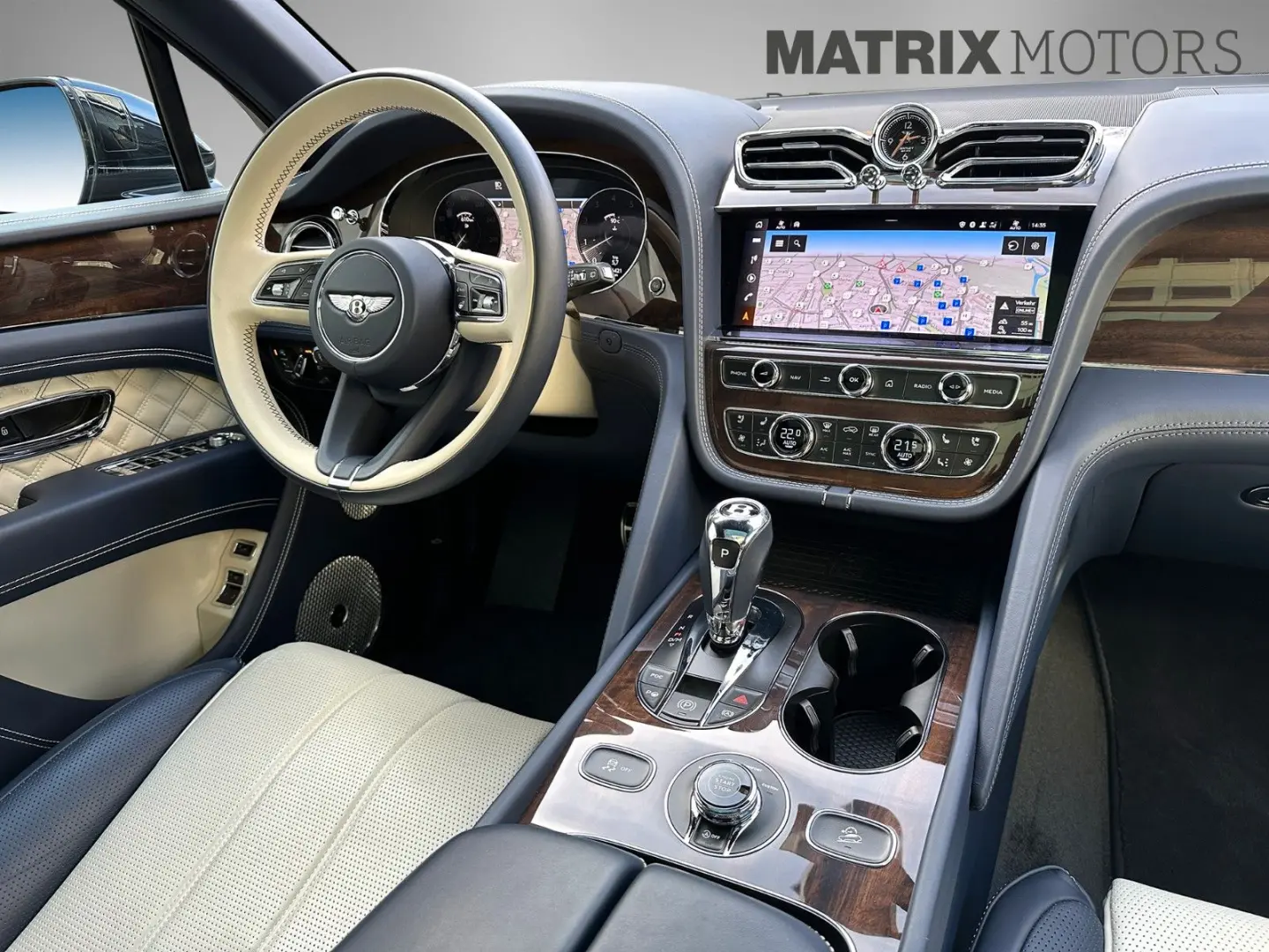 BENTLEY Bentayga V8 First Edition 1.Hand Garantie
