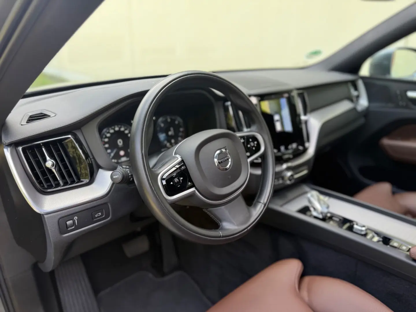 VOLVO XC60 B4 AWD Inscription Pano Head-Up 360°LEASING