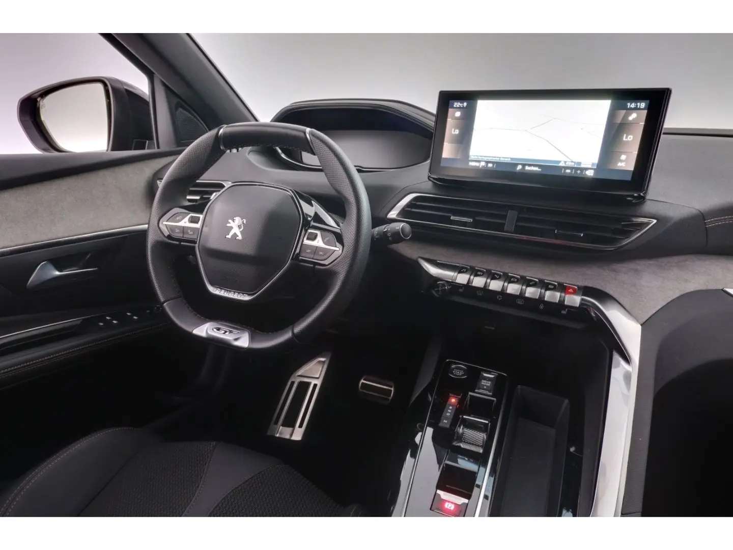 PEUGEOT 5008 1.2PureTech Aut.GT+LED+NAVI+VIRTUAL+7-SITZE