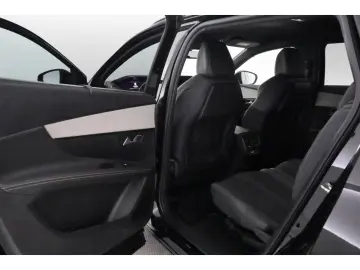PEUGEOT 5008 1.2PureTech Aut.GT+LED+NAVI+VIRTUAL+7-SITZE