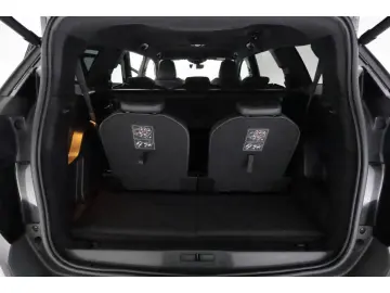 PEUGEOT 5008 1.2PureTech Aut.GT+LED+NAVI+VIRTUAL+7-SITZE