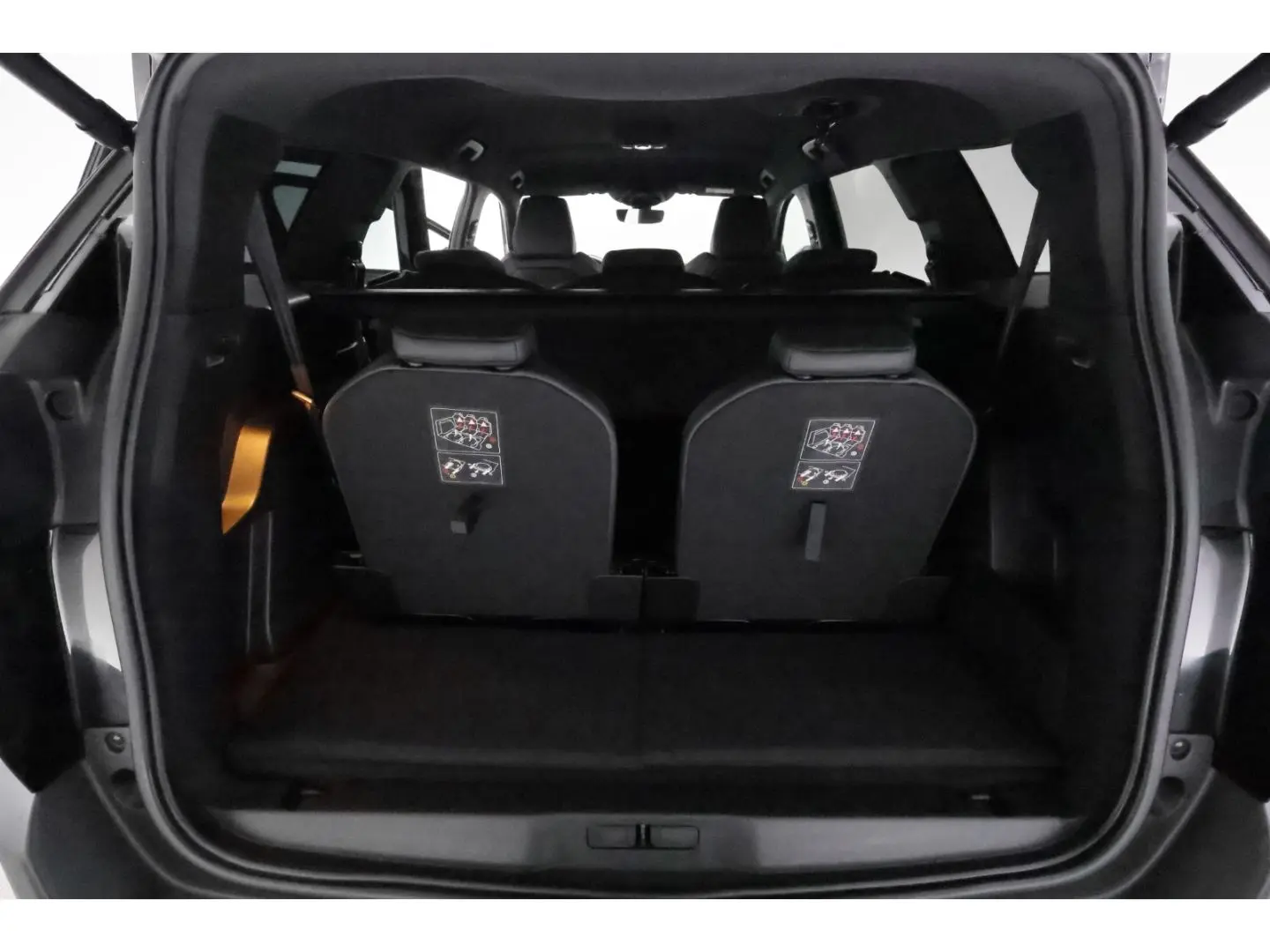 PEUGEOT 5008 1.2PureTech Aut.GT+LED+NAVI+VIRTUAL+7-SITZE
