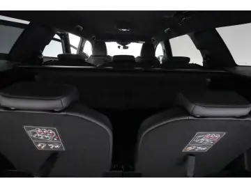 PEUGEOT 5008 1.2PureTech Aut.GT+LED+NAVI+VIRTUAL+7-SITZE