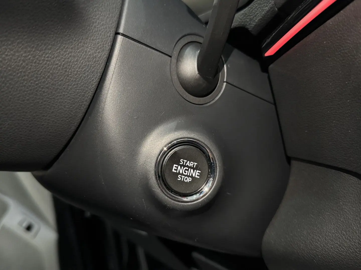 SKODA Karoq 1.5 TSI SPORTLINE*PANO*CARPLAY*KAM*LEASING