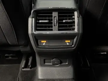 SKODA Karoq 1.5 TSI SPORTLINE*PANO*CARPLAY*KAM*LEASING