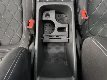 SKODA Karoq 1.5 TSI SPORTLINE*PANO*CARPLAY*KAM*LEASING