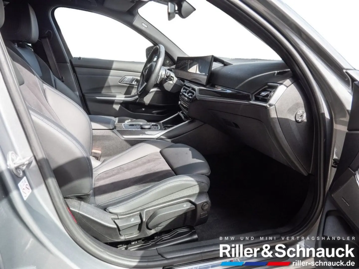 BMW 330i M-Sport 360°+H/K+KAM+LEASING