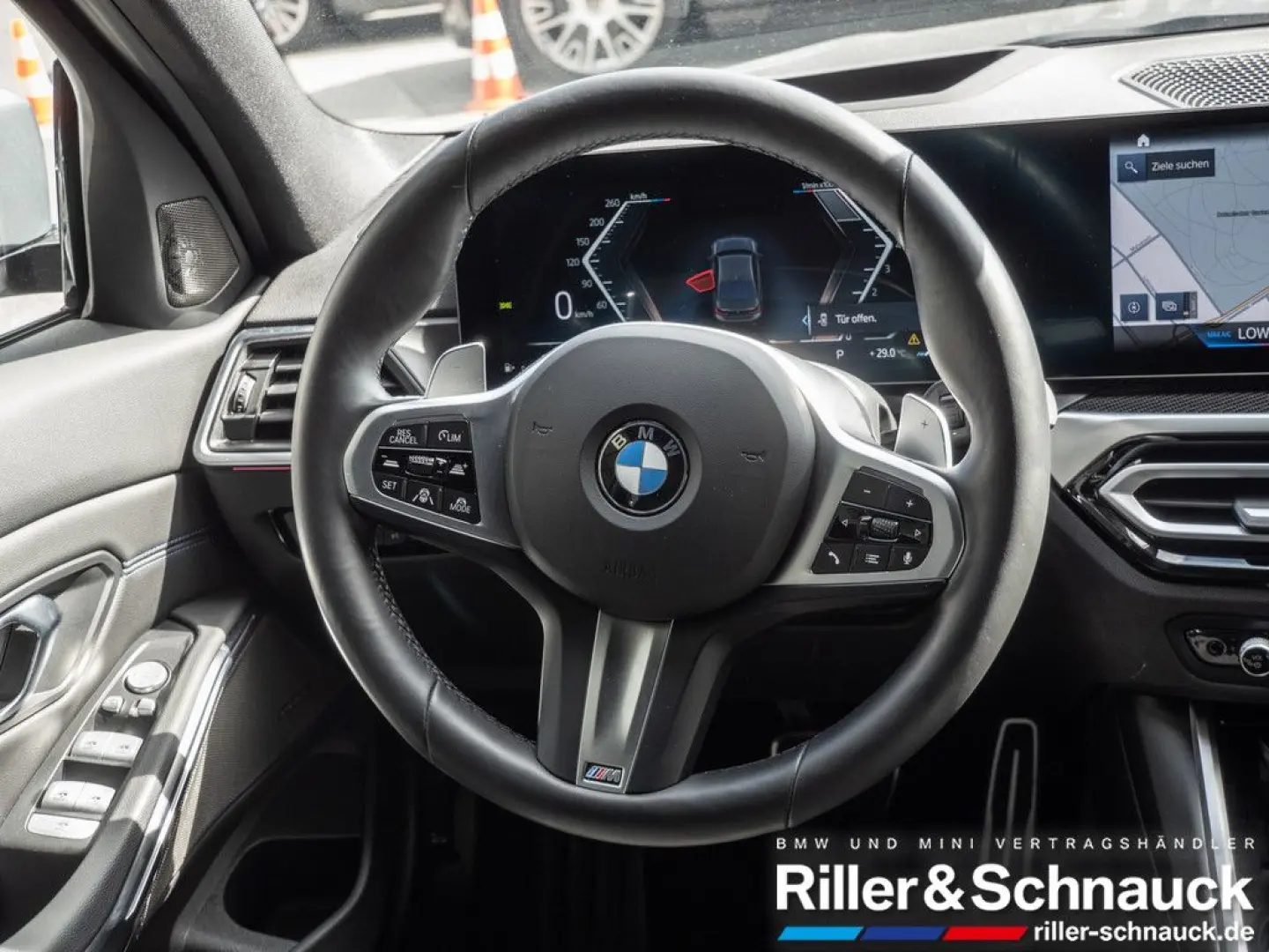 BMW 330i M-Sport 360°+H/K+KAM+LEASING