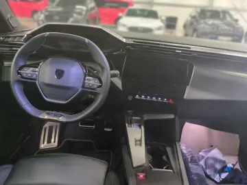 PEUGEOT 408 GT Plug-In Hybrid AT8 225PS*NIGHT VISION*