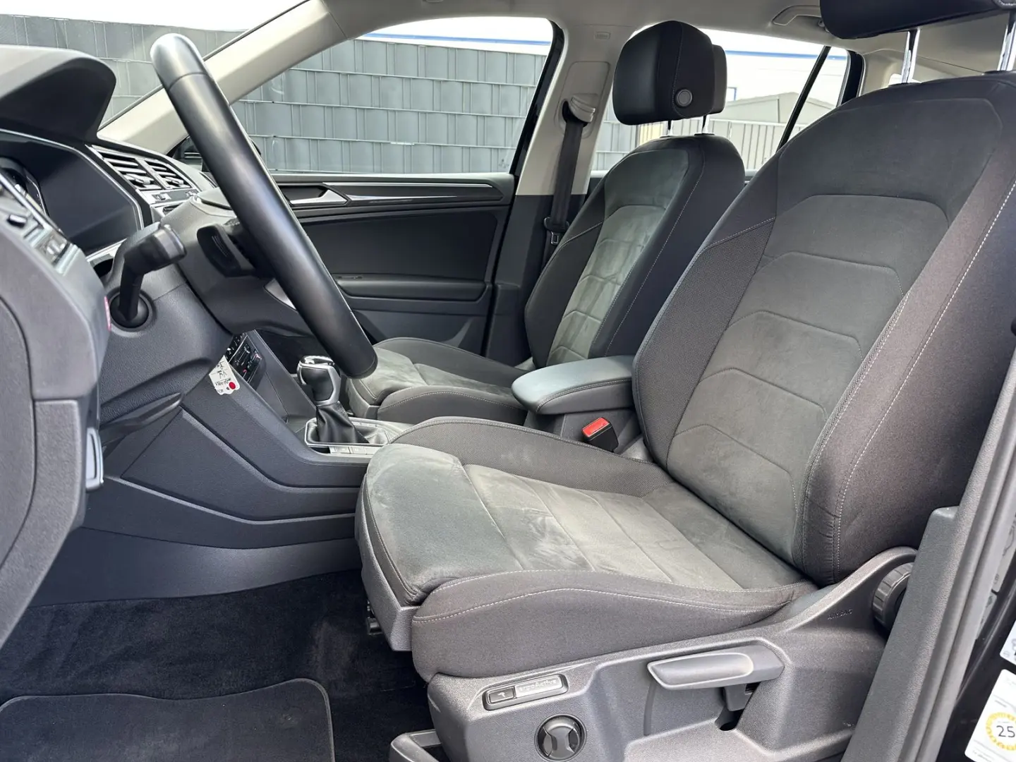 VOLKSWAGEN Tiguan 2.0 TDI DSG Elegance NAV+LED+ACC+VC