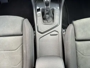 VOLKSWAGEN Tiguan 2.0 TDI DSG Elegance NAV+LED+ACC+VC