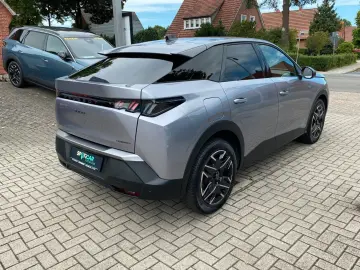 PEUGEOT 3008 Allure Hybrid 145 E-DCS6