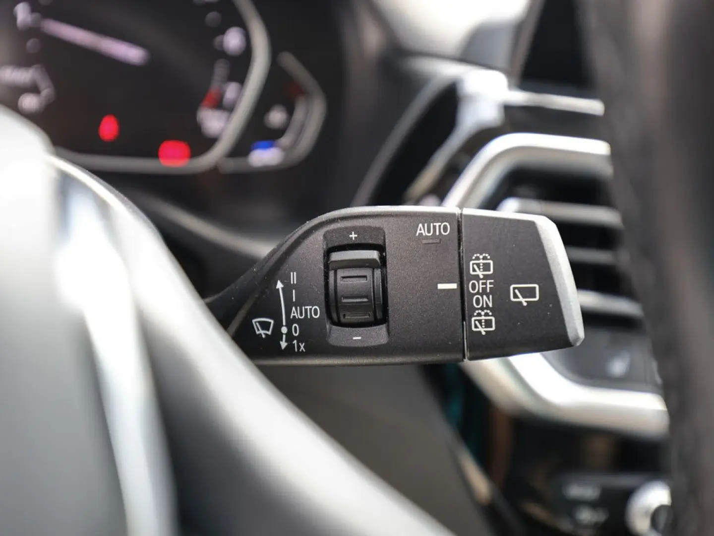 X3 xDrive 20i FACEL. LED W-LAN NAVI KAMERA SHZ