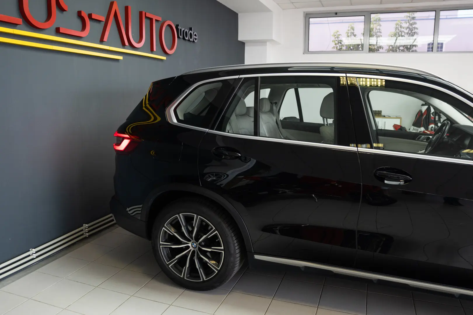 BMW X5 xDrive40i X Line Interior BEJ Panor Stoc Timisoara