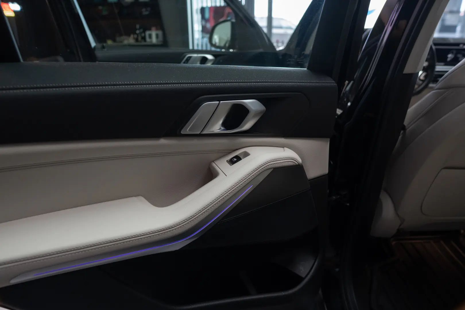 BMW X5 xDrive40i X Line Interior BEJ Panor Stoc Timisoara