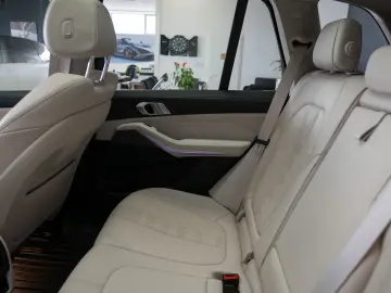 BMW X5 xDrive40i X Line Interior BEJ Panor Stoc Timisoara
