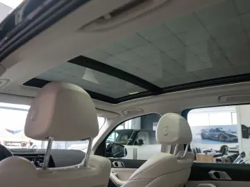 BMW X5 xDrive40i X Line Interior BEJ Panor Stoc Timisoara