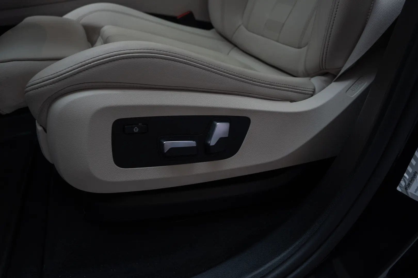 BMW X5 xDrive40i X Line Interior BEJ Panor Stoc Timisoara