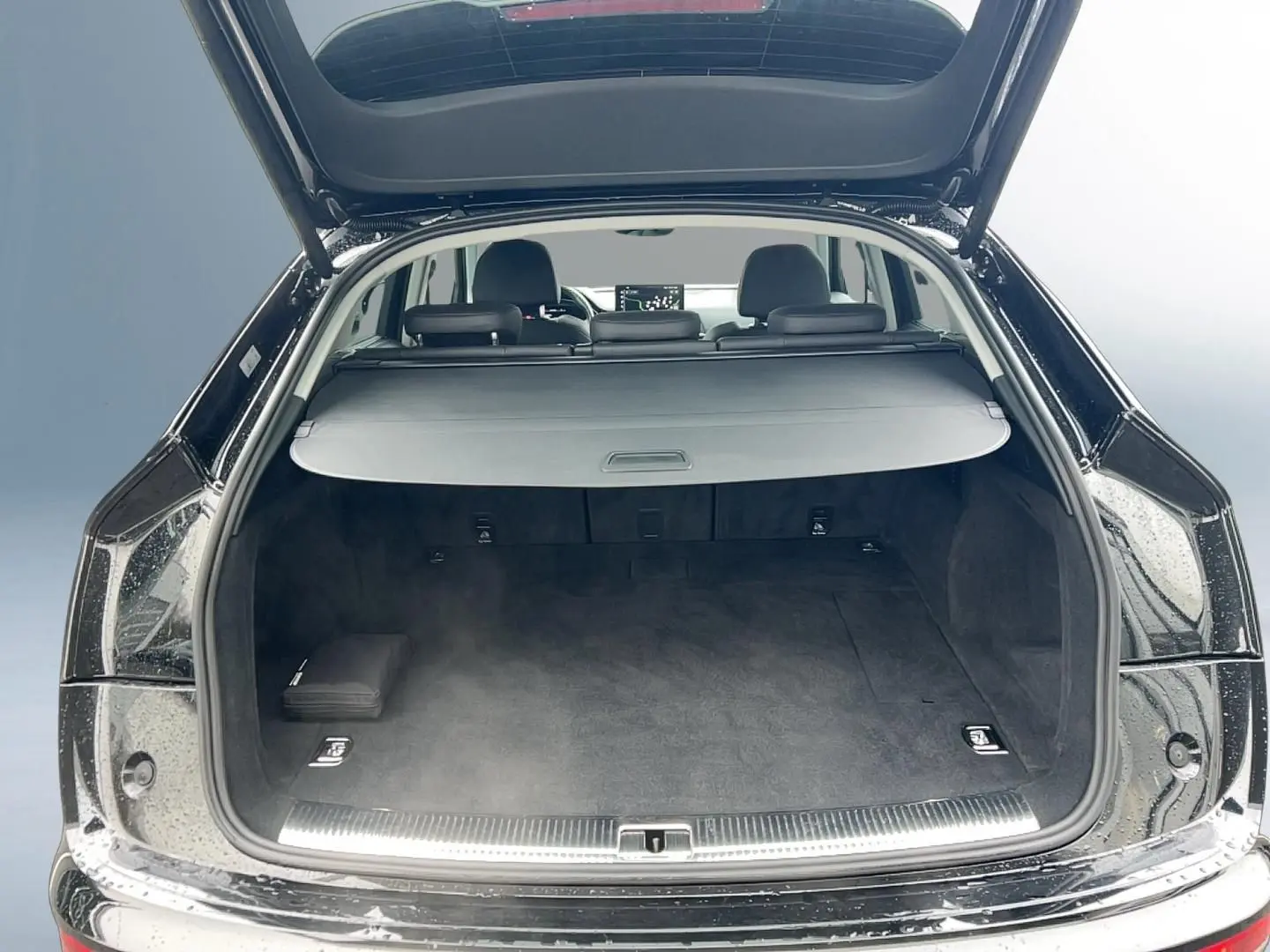 Q5 Sportback TFSIe HYBRID advanced 2.0  300PS