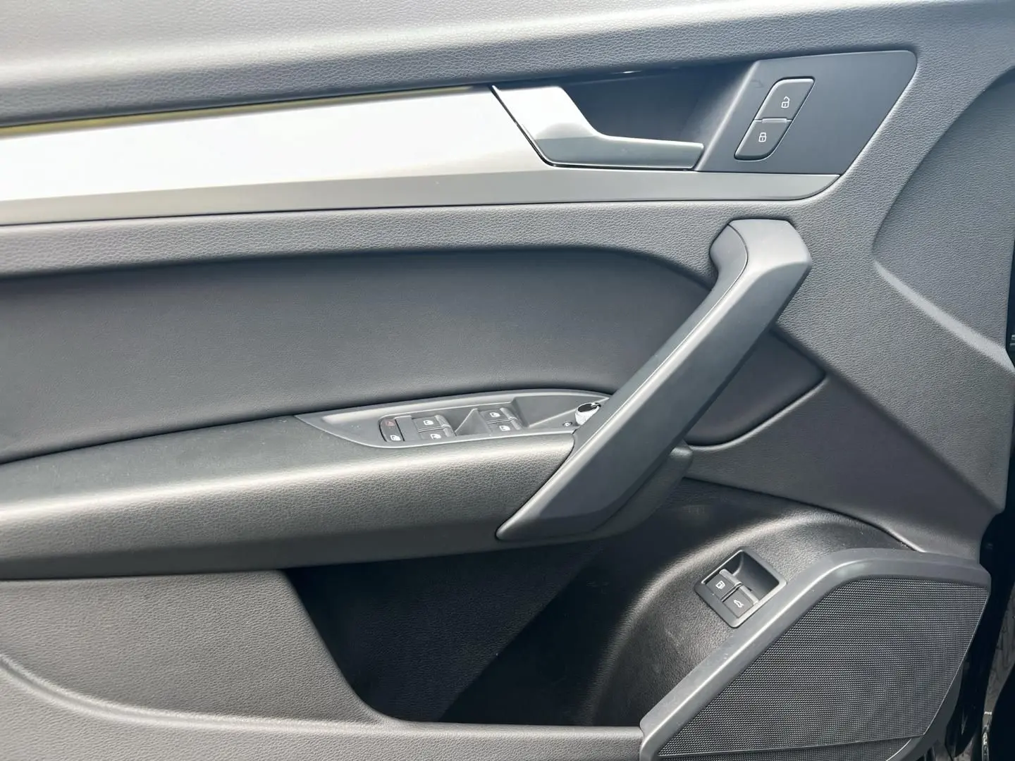Q5 Sportback TFSIe HYBRID advanced 2.0  300PS