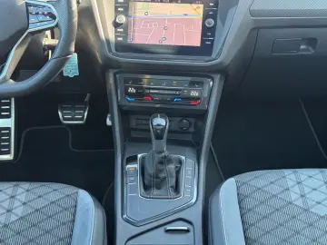 Tiguan R-Line Black Style Navi*Pano*IQ-Light*El.