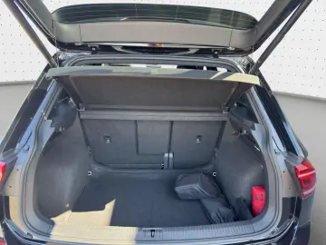 Tiguan R-Line Black Style Navi*Pano*IQ-Light*El.