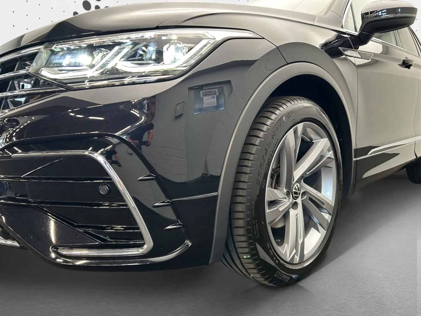 Tiguan R-Line 1.5 TSI 110kW*DSG*NAVI*MATRIX*ACC*