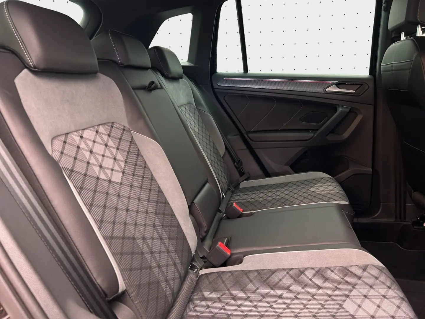 Tiguan R-Line 1.5 TSI 110kW*DSG*NAVI*MATRIX*ACC*
