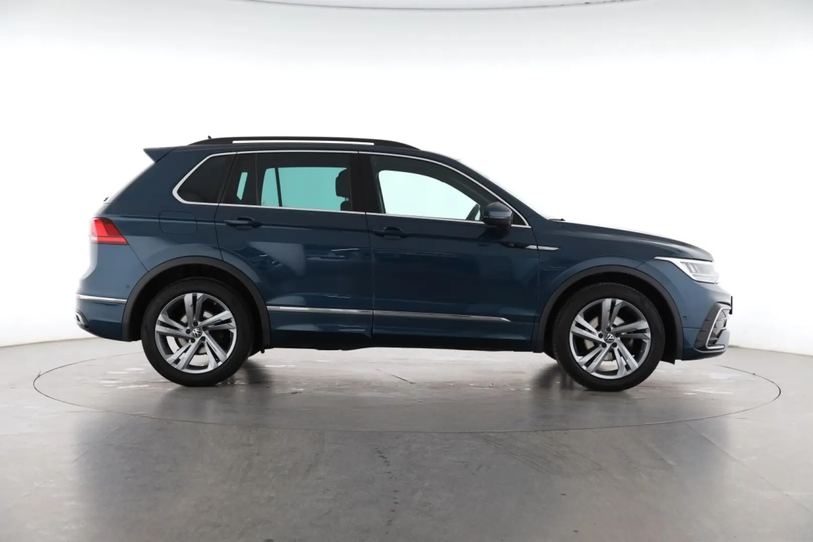 Tiguan 1.5 TSI DSG R-Line | NAVI | AHK | LED |