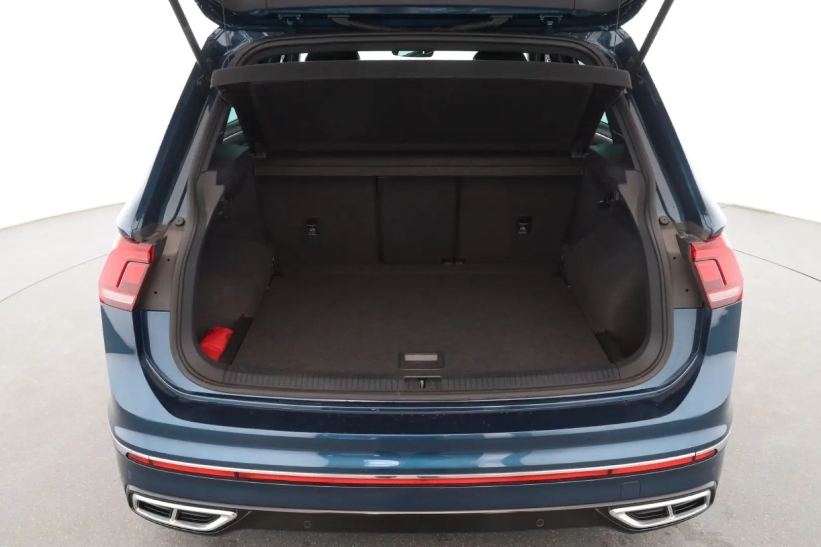 Tiguan 1.5 TSI DSG R-Line | NAVI | AHK | LED |