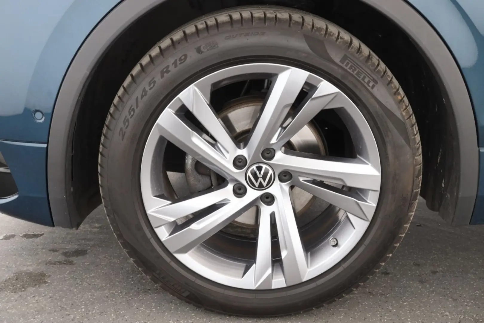 Tiguan 1.5 TSI DSG R-Line | NAVI | AHK | LED |