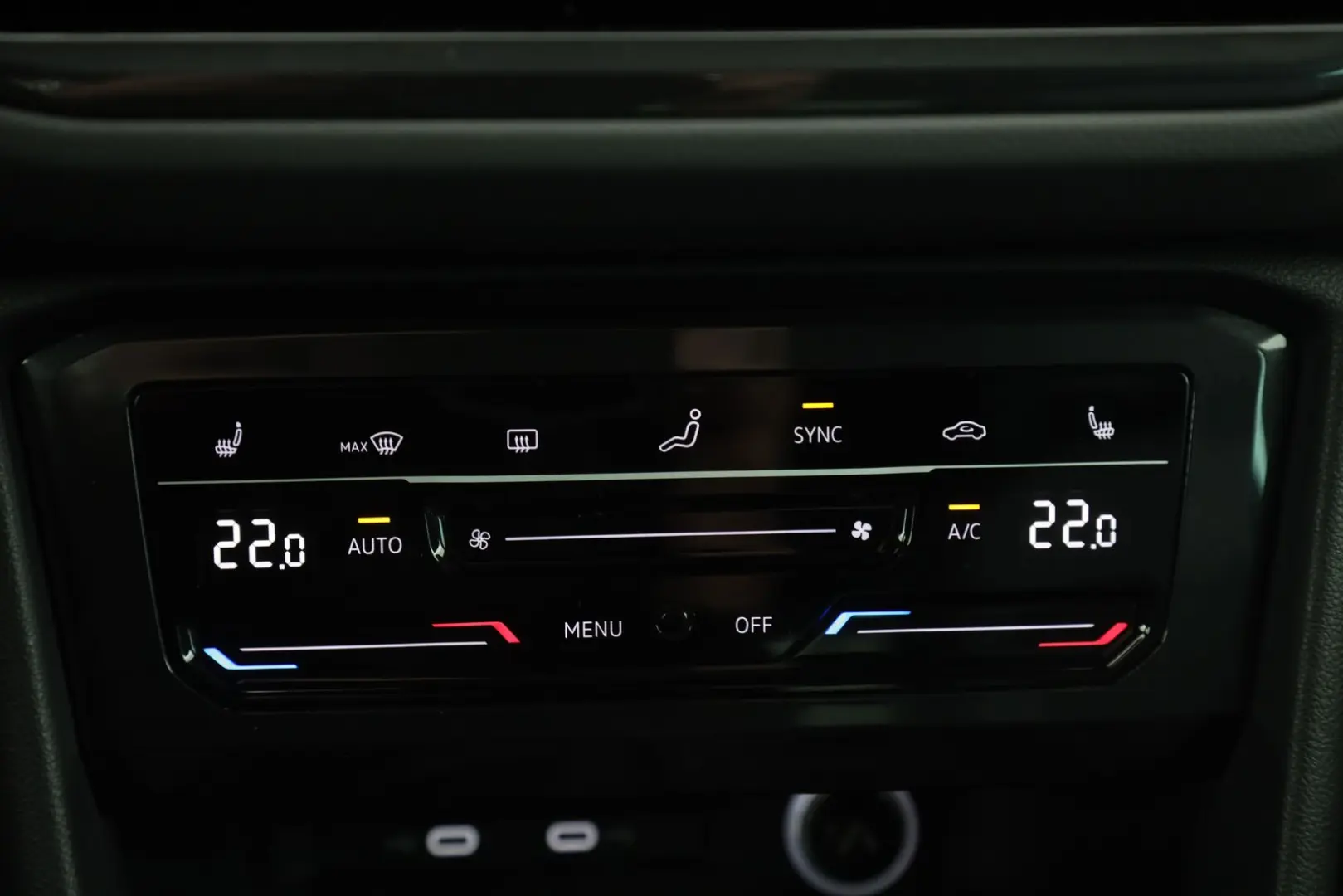 Tiguan 1.5 TSI DSG R-Line | NAVI | AHK | LED |