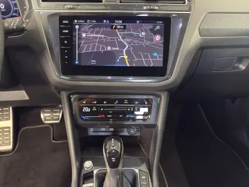 Tiguan 1.4 TSI eHybrid R-Line DSG Navi*Pano*DCC*