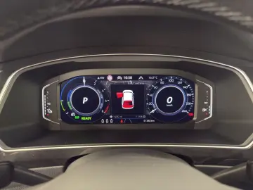 Tiguan 1.4 TSI eHybrid R-Line DSG Navi*Pano*DCC*
