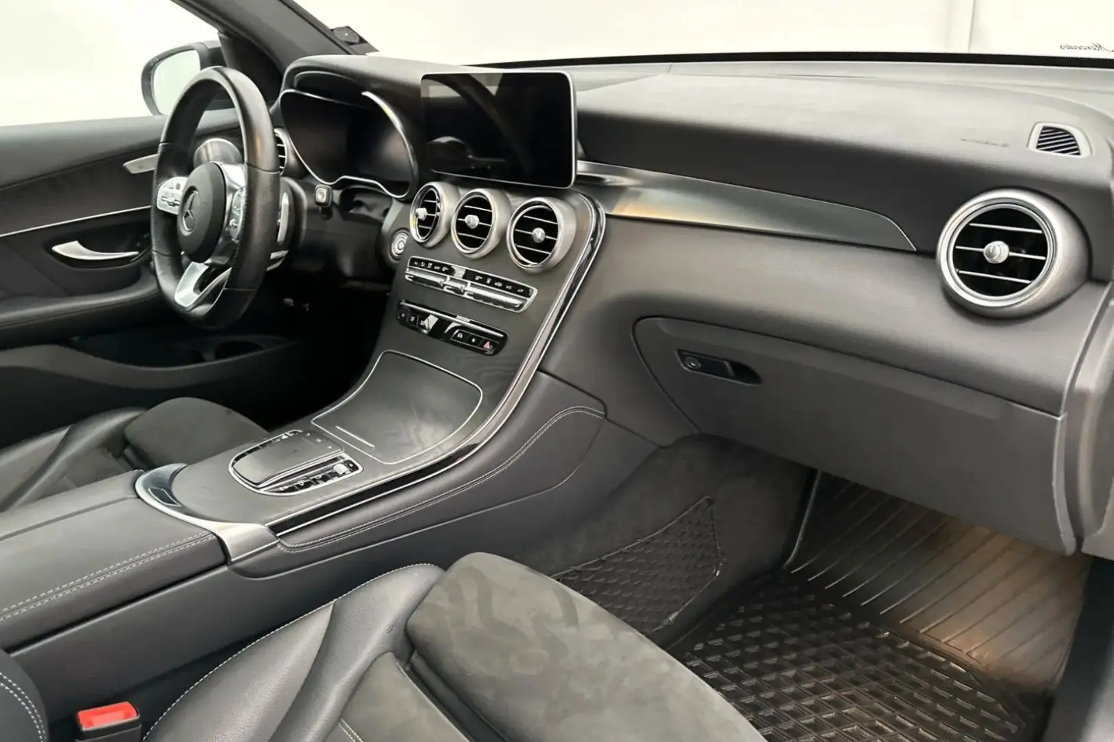 GLC 300 d Coupé 4Matic 245hp AMG Burmester