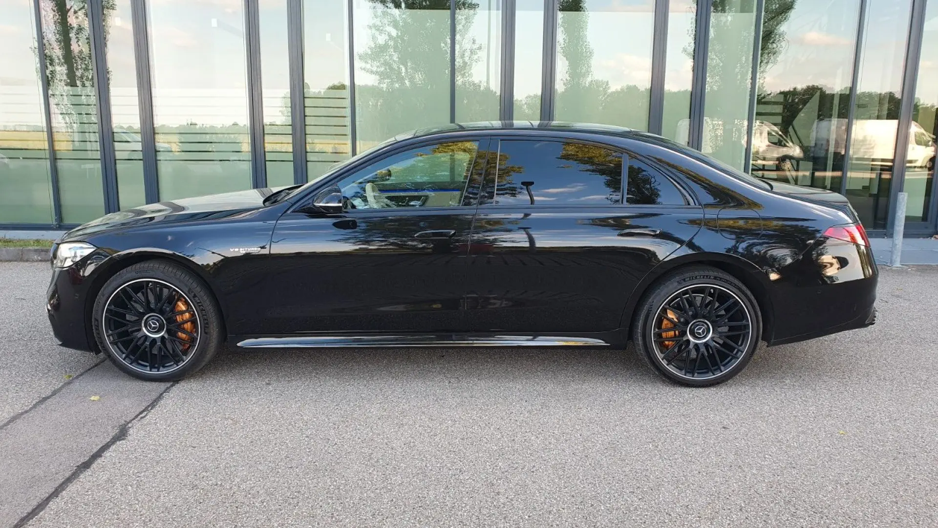 Mercedes-Benz S 63 AMG 4Matic+ L Keramik Pano Night TV