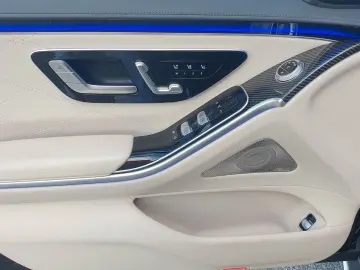 Mercedes-Benz S 63 AMG 4Matic+ L Keramik Pano Night TV