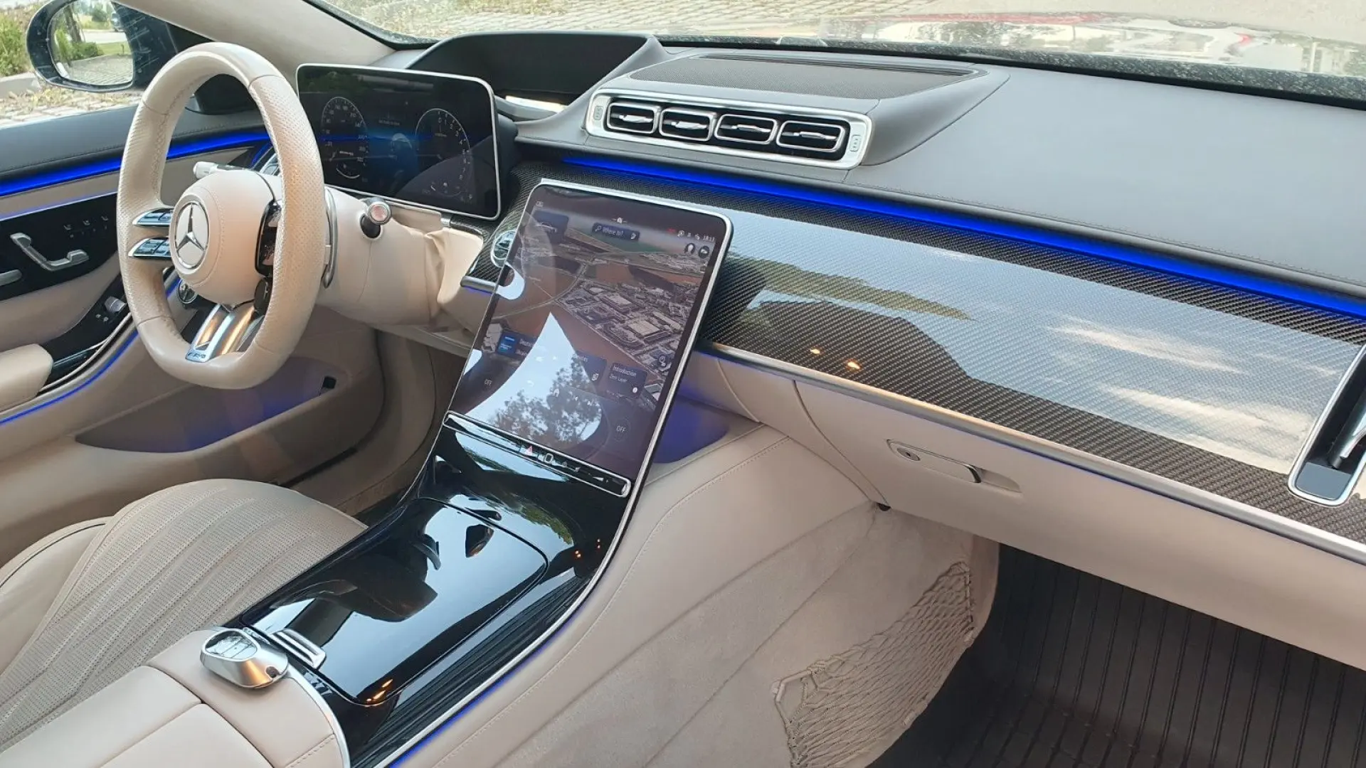 Mercedes-Benz S 63 AMG 4Matic+ L Keramik Pano Night TV