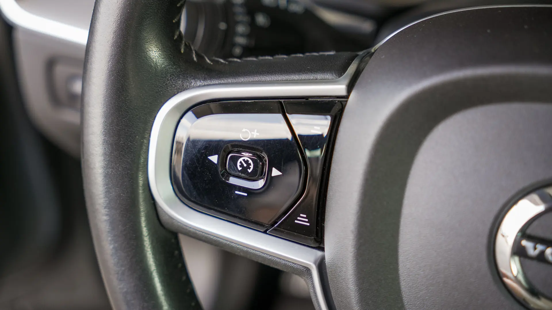 VOLVO XC60 D4 GEARTRONIC 8 INSCRIPTION LUXE