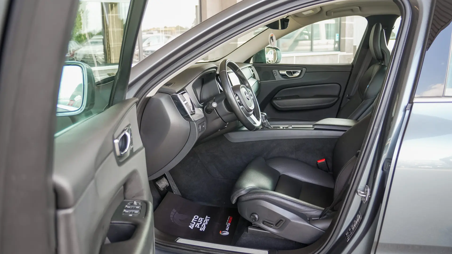 VOLVO XC60 D4 GEARTRONIC 8 INSCRIPTION LUXE